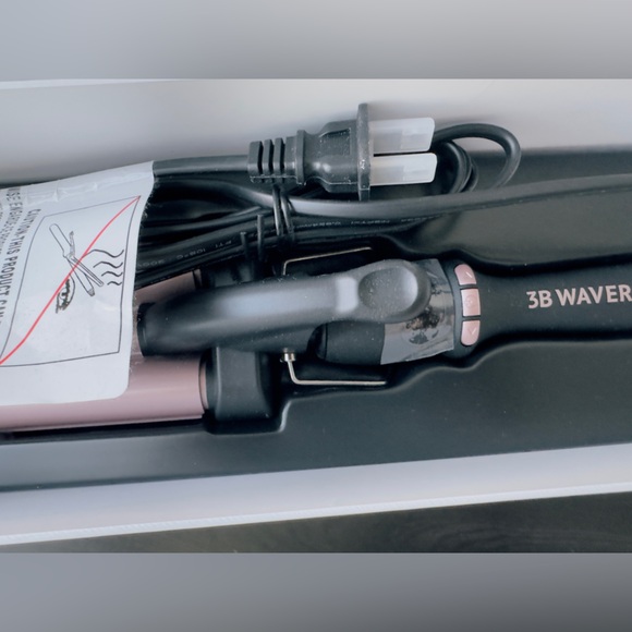 NWOT Beachwaver Co. Midnight Rose 3B Waver - Picture 7 of 10